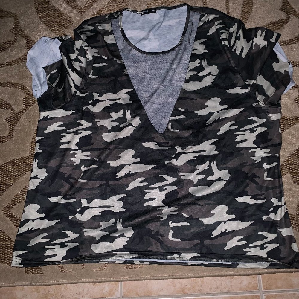 Shein Camo Print Mesh V Neck Rolled Cuffed Tee